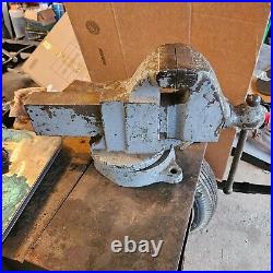 Rock Island 574 4 1/2 Swivel Vise