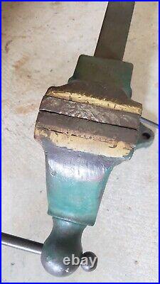 Rock Island 574 Bench Vise 4 1/2 Jaws Swivel Base Local Pick up 25430 Available