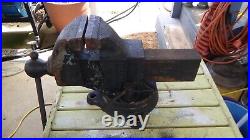 Rock Island 574 Bench Vise 4 1/2 Jaws Swivel Base Very Smooth Made in USA