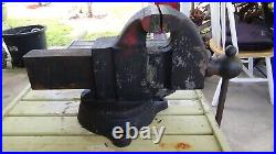 Rock Island 574 Bench Vise 4 1/2 Jaws Swivel Base Very Smooth Made in USA