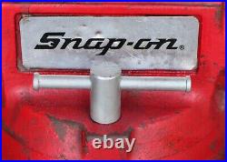 Snap On 1745 Bench Vise 4 1/2 Jaws n Pipe Jaws 360 Swivel Base 40 LBS