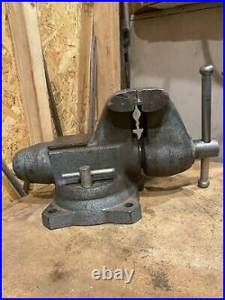 Snap On 6 Wilton Bench Vise With Swivel Base And Pipe Jaw Made In USA