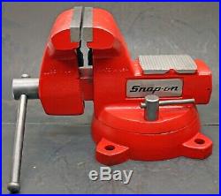 Snap-on Wilton 6 Bench Vise with Swivel Base & Pipe Jaws 5-3/4 Opening