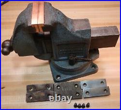 Starrett Athol 923 1/2 Bench Vise Variety of New Jaws Excellent