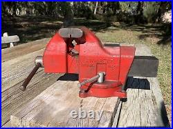 Starrett No 015, 5 Machinist Bench Vise with Swivel Base, Original Finish