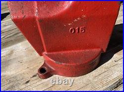 Starrett No 015, 5 Machinist Bench Vise with Swivel Base, Original Finish