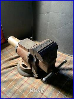 Swivel Base Bench Vise vintage Big Tool Heavy used works great