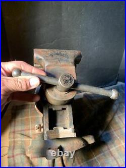 Swivel Base Bench Vise vintage Big Tool Heavy used works great