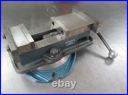 USED D40 Kurt 4 Milling Machine vise with handle, swivel base, I. D. & O. D. Jaws