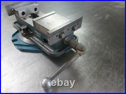 USED D40 Kurt 4 Milling Machine vise with handle, swivel base, I. D. & O. D. Jaws