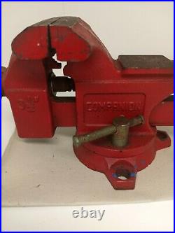 VINTAGE BIG COLUMBIAN D44-M3 4 Bench Vise With Swivel Base USA