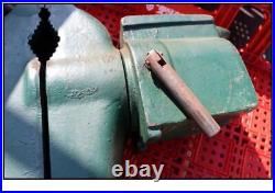 VINTAGE COLE VISE with SWIVEL BASE PIPE JAWS BLACKSMITH NO. 11 GREAT