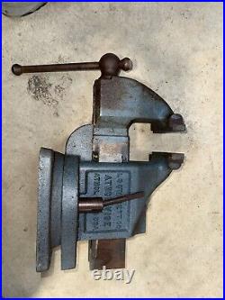 VINTAGE L. S. STARRETT 924 Athol Swivel Base Bench Vise