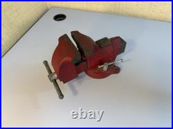 VINTAGE STARRETT SWIVEL BASE VISE # 013 1/2 ATHOL MASS / Great Shape / Red