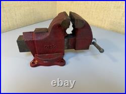 VINTAGE STARRETT SWIVEL BASE VISE # 013 1/2 ATHOL MASS / Great Shape / Red