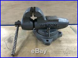 VINTAGE WILTON 9400 BULLET BENCH VISE WITH 4 JAWS-SWIVEL BASE Machinist Model