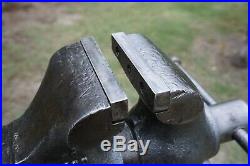 VINTAGE WILTON CHICAGO ILL. 4' JAW BENCH VISE With SWIVEL BASE 51 LBS