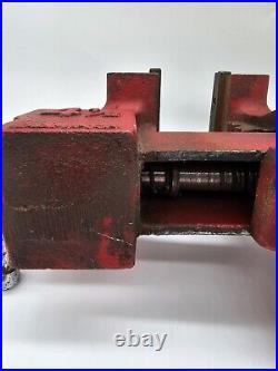 VTG COLUMBIAN D44-M5 4½ Bench Vise With Swivel Base Anvil/Pipe Jaws
