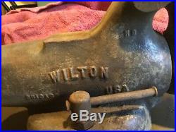 Vintage 4, Wilton, made in Chicago USA, #4 vise on a swivel base