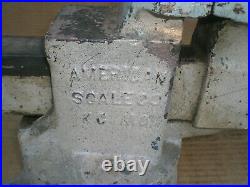 Vintage American Scale No. 14 Bench Vise 3 3/4 Jaws Swivel Base