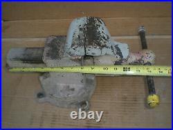 Vintage American Scale No. 14 Bench Vise 3 3/4 Jaws Swivel Base