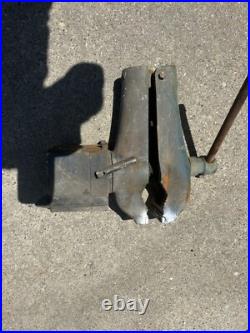 Vintage COLE TOOL MFG Blacksmith Vise No 11 Anvil Forge Swivel Base Machinist