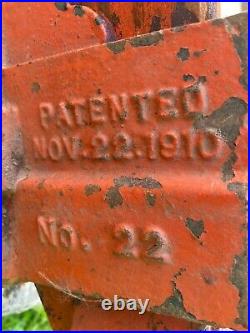 Vintage Charles Parker Meriden CT #22 Swivel Base Bench Vise Anvil Pick Up Only