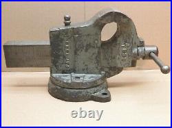 Vintage Chas Parker Swivel Base Bench Vise Swivel Jaw Model 383 1/2 3.5 Jaws