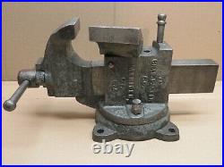 Vintage Chas Parker Swivel Base Bench Vise Swivel Jaw Model 383 1/2 3.5 Jaws