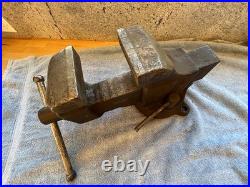 Vintage Columbian Bench Vise, 4 Jaws, with Swivel Base, Heavy Duty No 604