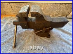 Vintage Columbian Bench Vise, 4 Jaws, with Swivel Base, Heavy Duty No 604