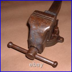 Vintage Columbian Bench Vise No. 603-1/2 withSwivel Base and 3-1/2 Jaws (33 lbs.)