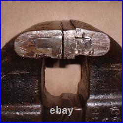 Vintage Columbian Bench Vise No. 603-1/2 withSwivel Base and 3-1/2 Jaws (33 lbs.)