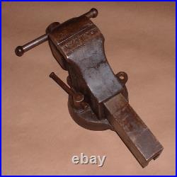 Vintage Columbian Bench Vise No. 603-1/2 withSwivel Base and 3-1/2 Jaws (33 lbs.)