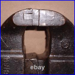 Vintage Columbian Bench Vise No. 603-1/2 withSwivel Base and 3-1/2 Jaws (33 lbs.)