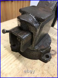 Vintage Columbian D5 D55 Swivel Base Bench Vise 5.5 Jaws Blacksmith Nice USA