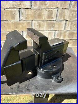Vintage Columbian bench vice 603-M2 3 Jaw Swivel Base