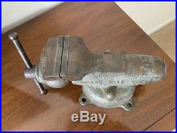 Vintage Early Pat Pend Wilton Bullet Vise No 3 CHICAGO with Swivel Base Early