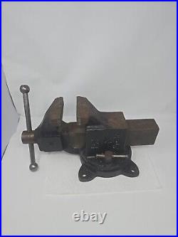 Vintage Hollands No. 24 Swivel Base Bench Vise (4 Jaws/8.25 Max Opening/58lbs.)