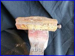 Vintage L. S. Starrett Athol Vise No. 924 with Swivel Base
