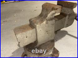Vintage REED MFG Co. No205 R Vise. Original Paint, Swivel Base, Great Condition