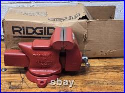 Vintage RIDGID 500R 5 Bench Utility Vise Pipe Jaw Swivel Base NEW in Box USA