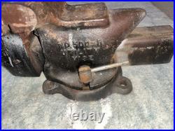 Vintage Ridge Tool Co USA RIDGID No 500-R 5 Jaw Swivel Base Bench Utility Vise