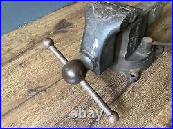 Vintage Rock Island # 73 Swivel Base Machinist Bench Vise 4 Jaw Free Ship