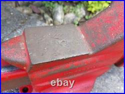 Vintage Sears Craftsman Bench Vise 5 1/4 wide jaws model 391.5181 Swivel base