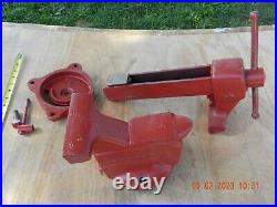 Vintage Sears Craftsman Swivel Base Bench Vise No. 506-51811 5 Width Jaws Red