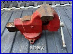 Vintage Starrett No. 014 Machinist Bench Vise WithSwivel Base/Anvil & 4 Wide Jaws