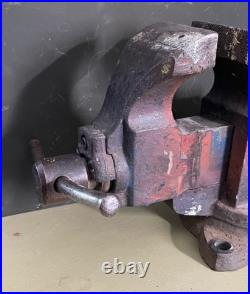 Vintage The Chas Parker Co. Swivel Base Bench Vise No. 973 3 Jaws