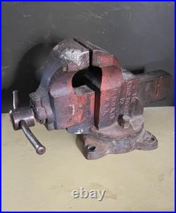 Vintage The Chas Parker Co. Swivel Base Bench Vise No. 973 3 Jaws