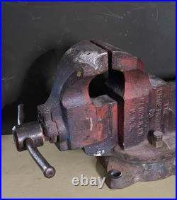 Vintage The Chas Parker Co. Swivel Base Bench Vise No. 973 3 Jaws